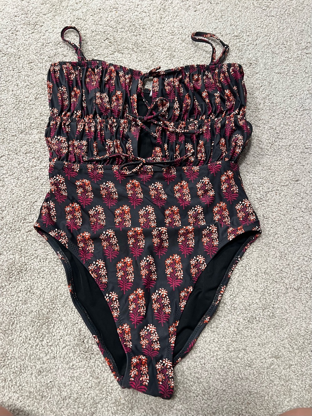 J Crew Ruched Cutout One Piece Swimsuit Cocoa Block Print Sz 8 - Picture 2 of 7
